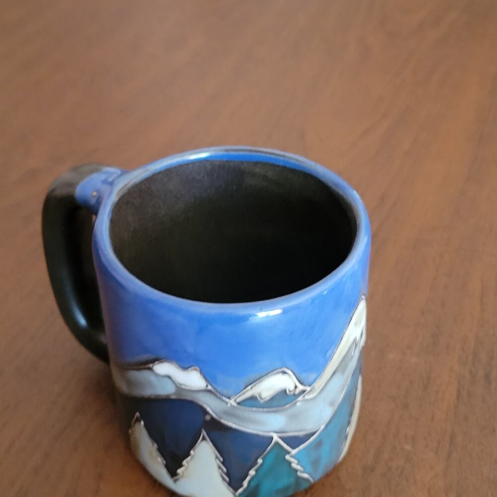 Mara Stoneware Snowy Mountains 16 oz mug